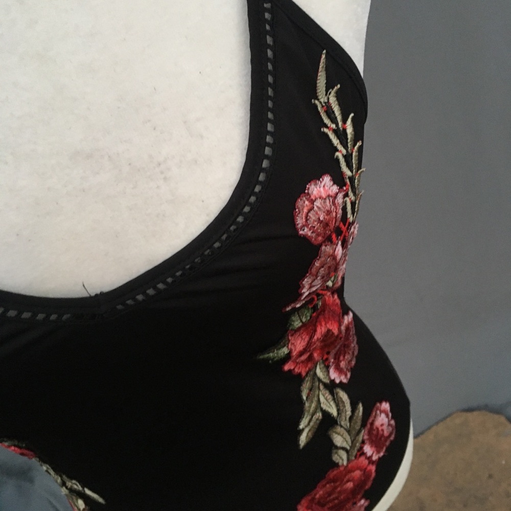 Bodysuit - Picture 5 of 7